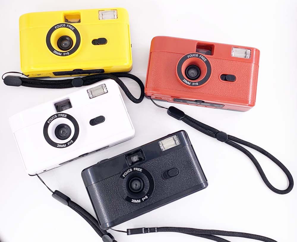 كاميرا فيلم غير قابلة للتصرف ب - مراجعة Photography Gear وسعره